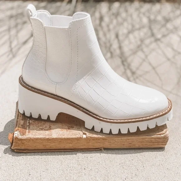 Boots - Picture 2 of 4